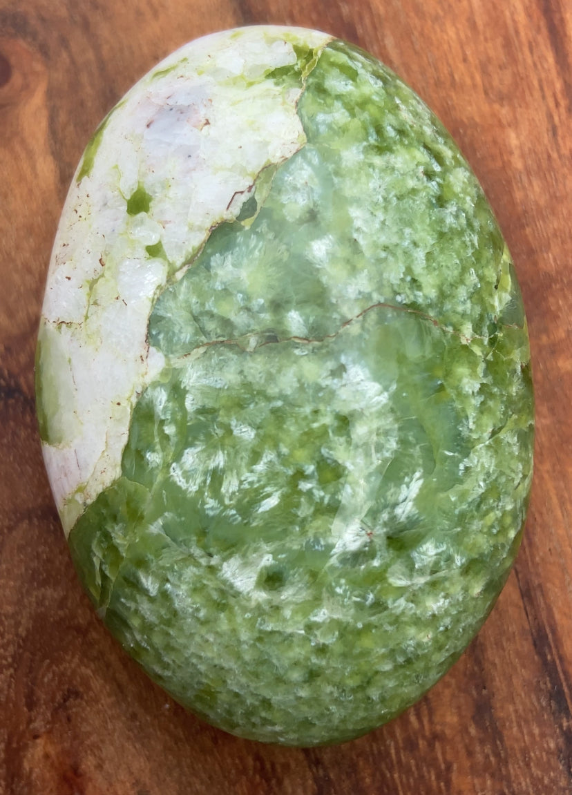 Tremolite Palmstone #1